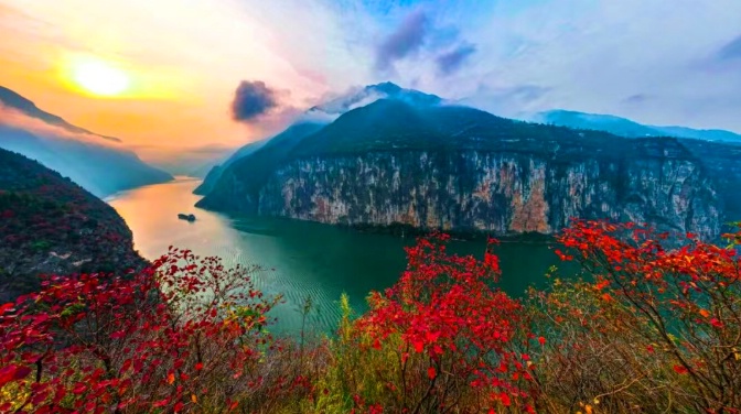 1761797641635579.jpg 三峡红叶21_dh.jpg