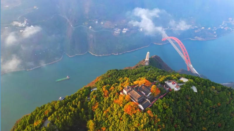 1761798050127447.jpg 三峡红叶49_dh.jpg